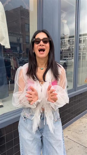 4.2K views · 102 reactions | We’re hitting @crossroadstrading to shop 90s American style - Classic Prep and Minimalist Luxe. I’ll share my best tips for spotting authentic 90s pieces and how to shop second-hand like a pro. Let’s go! | A Vintage Splendor by Annette Vartanian | Facebook