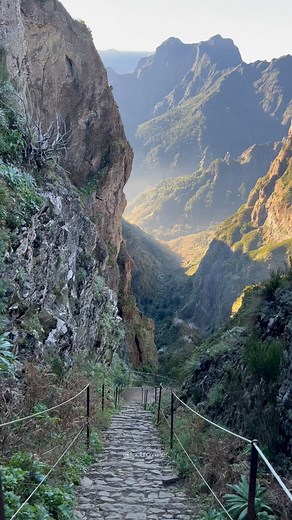Sergio ✵ Private Guide Madeira ✵ EN/RU on Instagram: "Every step unveils a masterpiece: towering peaks, dramatic landscapes, and golden light stretching across the horizon. Ready to conquer one of Portugal’s most breathtaking hikes? Meet PR1, Madeira’s legendary trail connecting Pico do Arieiro to Pico Ruivo. With jaw-dropping views and unforgettable moments, it’s a must for every nature lover. 🏞️ ✈️ Preparing your trip? 👉🏼 My INTERACTIVE MADEIRA GUIDE has everything you need: insider tips, d