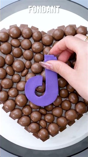 Dreamy Chocolate Heart Cake 🍫💖 #tiktok #sweet #dessert