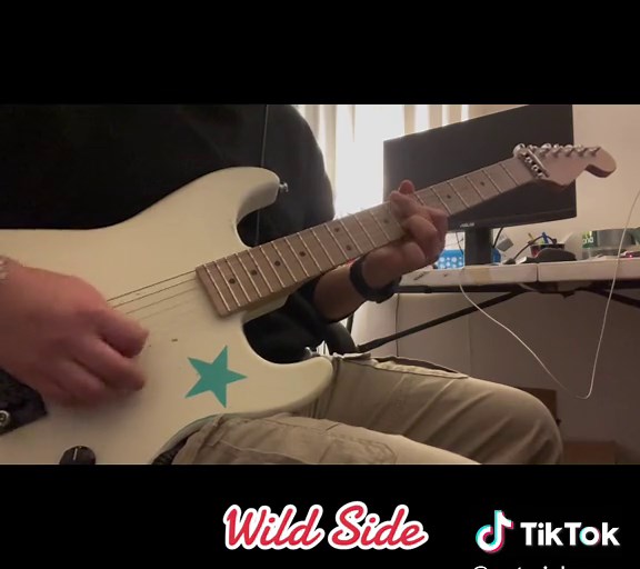 Exploring Mick Mars' Live Tone with Amp Settings