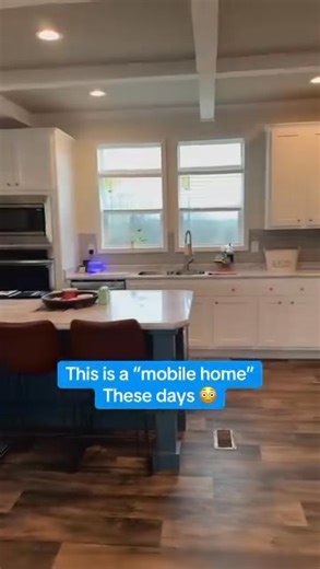 ✨ Modern Manufactured Homes vs. Old Mobile Homes ✨ Step inside today’s manufactured homes and you’ll instantly see the difference — sleek designs, energy efficiency, open floor plans, and finishes that rival traditional site-built houses. Gone are the days of cramped layouts and outdated styles. Modern living has arrived, and you’re going to love it! 🏡💫 👉 Whether you’re dreaming of a cozy coastal retreat or a spacious family home, the options will surprise you. 📞 Contact Stephen at 843-229-8