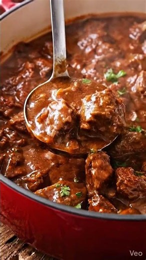 Texas-Style Beef Chili. #easyrecipes #recipe #easyrecipe #cheesypotatoes #cooking #food #foodie