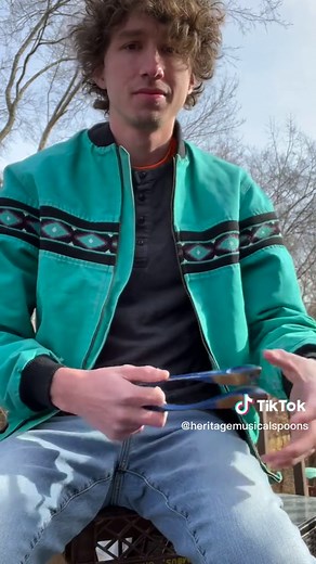 Exploring Spoon Playing with Banjo Accompaniment