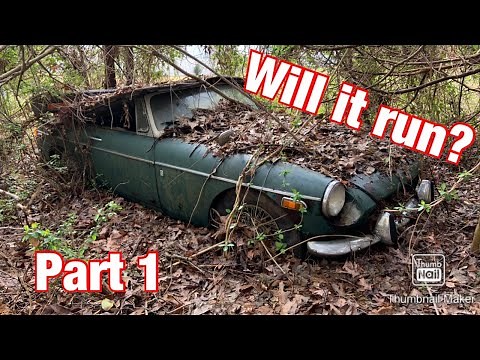 Dragging a 1971 MGB out of the Woods after 20 years! Will it Run? Part 1