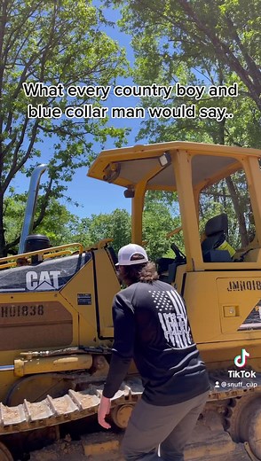 Just let me doze something with this d3 #caterpillar #dozer #bluecollar #countryboy | Snuff Cup