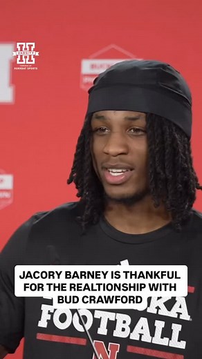 Jacory Barney says he’s thankful for the bond Nebraska has built with Bud Crawford since the Colorado game and they’ll be cheering him on this Saturday. 🥊 | Hail Varsity