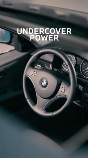 Diseño con presencia. Potencia con historia. El BMW 335i E90 celebra 50 años del ícono que definió El Placer de Conducir. #BMW #E90 #50Yearsof3Series | Autogermana BMW