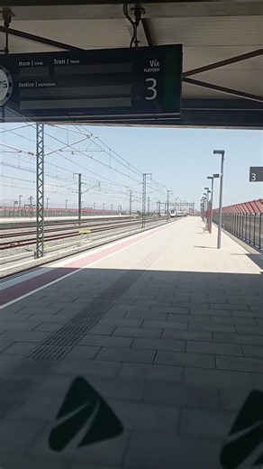 [Renfe] AVE destino Madrid sin parada por Callosa-cox.