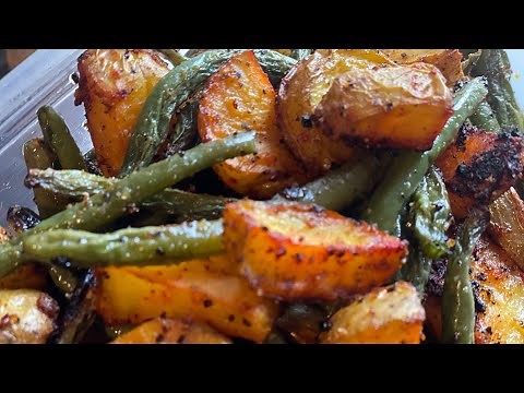 Easy Roasted String Beans and Potatoes