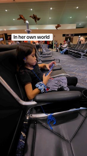 4.4M views · 79K reactions | Does this work? How did she figure this out  #kybyeee #fatherdaughter #airport #headphones #wholesome #relatable | TJ and Kylee | Facebook