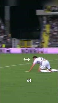 Chiesa managed to beat the offside trap. Was that the closest anyone came to scoring? #football