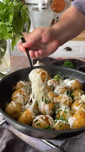 399K views · 2.3K reactions | Salvează rețeta de cartofi noi cu...