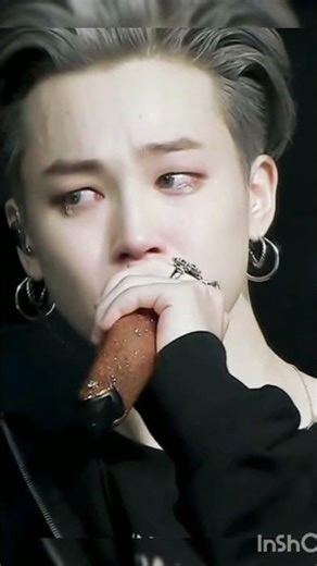 can you see jimin Crying 😢??