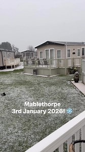 It’s starting to settle! ❄️ ⛄️ | Meadow Lakes Caravan & Hot tub Lodge Holidays