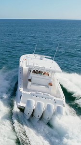 5.8K views · 259 reactions | A large center console yacht with the sophisticated design to perfectly balance speed, ride, comfort? Yes please. : @americanyachts #hcbyachts #centerconsoleyachts #centerconsole #LuxuryBoating | HCB Yachts | Facebook