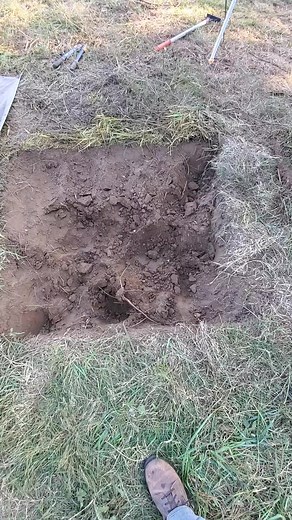 122K views · 2.5K reactions | Now this is a beauty. 2 feet deep. #artifact #arrowhead #history #rockhound #digging #fyp #viralreels #discovery #outdoorlife #hardwork #southern | Zach Byrd Adventure Hour | Facebook