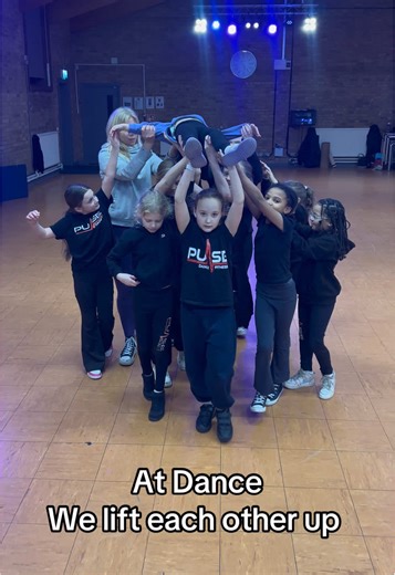 No competition here — just connection. We lift each other, hype each other, and grow together. Because dance feels better when everyone feels seen 🤍 #pulse #dance #lifteachotherup #friends #fyp