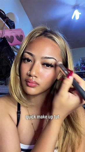 Fast Makeup Application Tutorial for Beginners