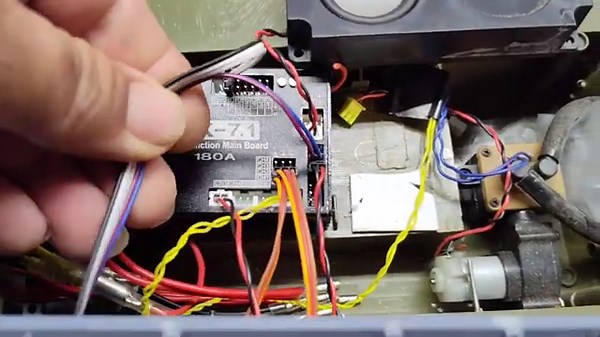 How to wire Henglong 7.1 with LegoDEI IR receiver.