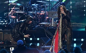 Eminem delivers epic Rock Hall performance with help from Steven Tyler, Ed Sheeran
