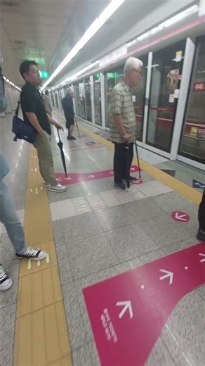 대구1호선 1차분 ???편성 대구역 설화명곡행 진입