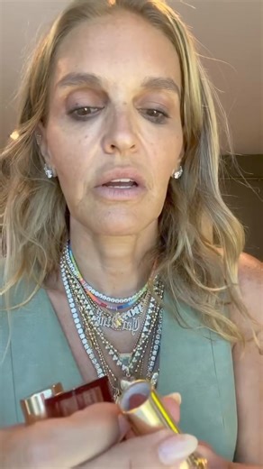 32K views · 397 reactions | Fresh face, and no filters or heavy makeup needed ✨ Loving how MERIT keeps my skin glowing without the guilt. Clean beauty is always a yes for me! I put together two discounted bundles of my favorites (up to $28 off!) available only through my link - plus you get their adorable makeup bag free with your first order! https://shop.meritbeauty.com/CarolineBaudino202408 #MERITPartner | shop.with.caroline | Facebook