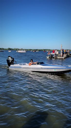 1998 21’ Liberator powered by a 22 Merc 300 with a 24 pitch prop driven by Larry Gempp Jr. in the Pro Gas class at Blarney Island. Sponsored by Mercury Racing, Munson Marine, Fast Bass Marine, And G&G racing. ✨🏁#NIDBA #thunderonthechain #dragrace #dragboat #blarneyisland #liberator #mercuryracing #dragboat #outboards #boat #fyp #foryou #viral