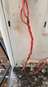 Air conditioner inverter type explosion 🔥 Be safe out there!!!! Refrigeration class ❤️ #hvactechnician ##HVACtechnicianjobs #airconditioner #airconditionerservice #refrigerationsystems | Refrigeration class