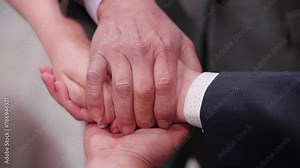 The handover ceremony in which parents hand over their daughter to the groom at the wedding