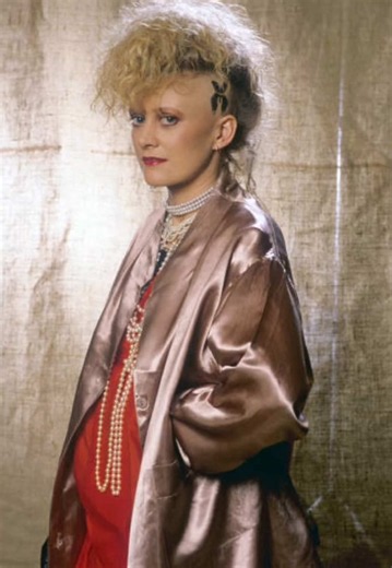 Happy Birthday to Alannah Currie born September 20, 1957! In the 1980s, she rose to fame as a member of the British pop group Thompson Twins, best known for their string of hits like “Hold Me Now,” “Doctor! Doctor!,” “Lies,” and “King for a Day.” As a singer, lyricist, and percussionist, Currie helped shape the band’s unique sound and image, making them one of the most recognizable acts of the decade. Beyond her music, she’s also known for her later work as an artist and activist, but it’s her u