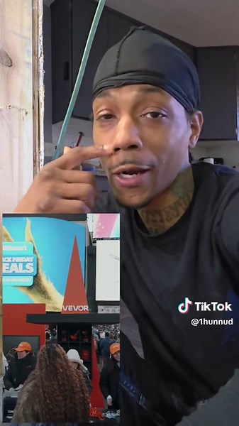 VEVOR Times Square NYC Pop-Up Event: Vevor $9.9 Trade-Up Event. This made renovating my home so much easier. And y’all know I can use all the help I can get lol @Vevor Store US for the win #vevor #vevorupgradeyourblackfriday