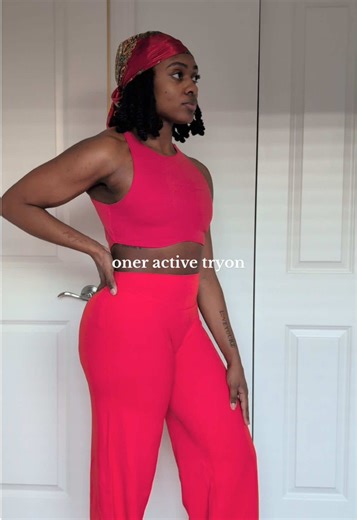 black, red, or pink? 🖤❤️💖👀 everything listed in order: 1. Enhancelift shorts 2. Unified Move wrap shorts 3. Oversized girlfriend shirt 4. Go to Seemless fitted top 5. SoftMotion scoop back bralette 6. SoftMotion straight leg bottoms 7. SoftMotion high neck sports bra 8. SoftMotion straight leg bottoms (fiery red) 9. SoftMotion high neck sports bra (soft girl pink) 10. SoftMotion flared bottoms 11. SoftMotion mid jacket #blackgirllifestyle #locgirliesoftiktok #oneractivehaul #blackgirlfitness 