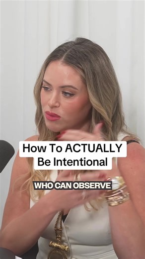 How do you change your brain? @Amanda Frances & @Caroline Baudino say it’s all about changing the way you talk to yourself 🎙️ #ComingInHot #positiveattitude #rhobh #choosehappy #podcastclips