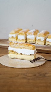 6.1K views · 49 reactions | Diese Cremeschnitte muss man ausprobieren 﫶 Rezept gibt’s exklusiv in meinem eBook mit vielen weiteren süßen Inspirationen 李 Viele weitere Rezepte findet ihr außerdem auf www.marchellochello.at 籠 | Marchello_chello | Facebook