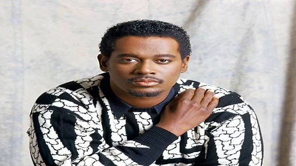 Luther Vandross - She Loves Me Back: A Timeless Classic