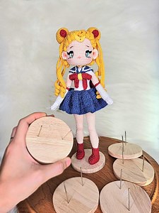 3" Wooden Doll Stand: Amigurumi Plushie Display Base - Etsy