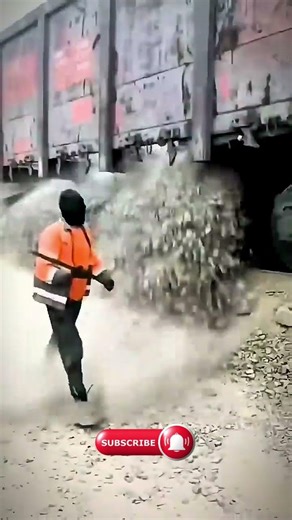 Секрет камней под железнодорожными путями #viralvideo #youtubeshorts #construction #shortfeed #facts