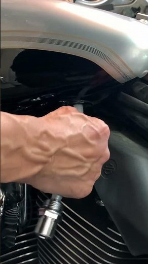 Fuel Tank Check Valve Replacement - 2003 Harley-Davidson Ultra Classic