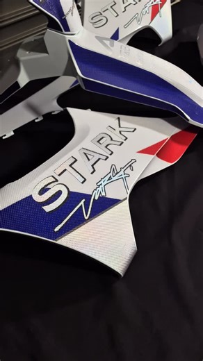 Bandit GFX / Racestar Graffix on Instagram: "And for the Stark varg ladies and gentlemen, 💎holographic base x diamond lam Fully custom French design that came out clean! 🧼 Order your full custom sticker kits from one of our designers💪🏼 . #banditgraffix #bgfx #bikegraphics #graphicskit #stark #moto"