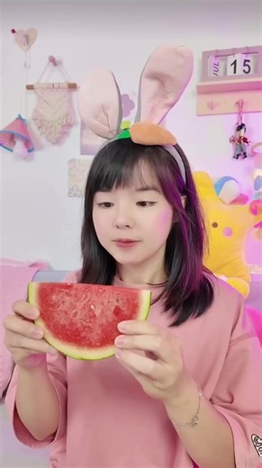 Watermelon Eating Expectations vs Reality with Silly Couple