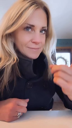 Ahhh the damn scale! And those weight fluctuations can drive us crazy! It can be SO frustrating when the scale jumps a pound or worse! 😬 But if this happened overnight, ladies, relax! You didn’t gain 3 lbs in a day. It’s a fluctuation of one kind or another, whether it be sodium, hormones or a bm that hasn’t happened in a cpl days.... and if you give it a day or two it will probably shake out. 👌 True weight gain comes from consuming excess calories consistently, and can be equally frustrating.