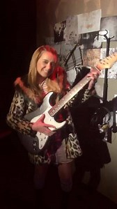 🎸🎼⚡️Still ROCKING OUT to KIDZ BOP '90s Pop from the weekend!? So is Sierra! Check out our album exclusivly on Amazon Music: bit.ly/kb90spop | KIDZ BOP