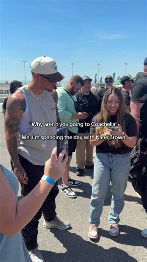 all I needed were some cars and #kanebrown 😎 #truckshow | Kane Brown