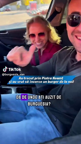 Degustare de burgeri la Burguesia Van în Piatra Neamț