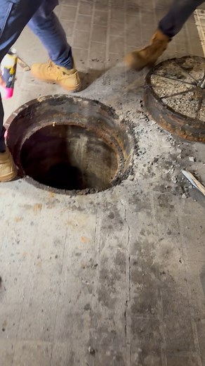 4.4K views · 14 reactions | Accurately Marking Sewer Line #sewer #sewerpipelocator #sewerlinedetection #sewerinspection #sewerlinelocating #sewer #pipelocator #utilitylocator #gesocopelocating | Geoscope Utility Detection Services | Facebook