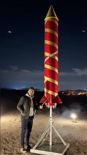 World’s Biggest Rocket Firecracker 🚀🔥 | Aasman Chamak Gaya #YTShorts #urbanshaik