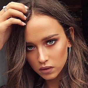 Isabelle Mathers – Age, Bio, Personal Life, Family & Stats | CelebsAges