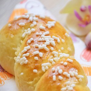 257K views · 5.1K reactions | Morbide, semplici da realizzare e perfette per tutta la famiglia. Ecco le TRECCINE DI BRIOCHE | Fidelity Cucina | Facebook