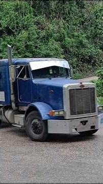 Loud jake braking from trucks going down a long hill 🔥