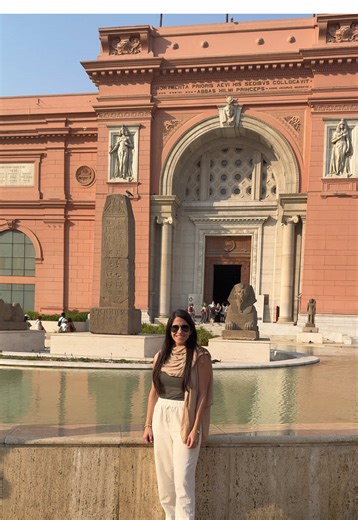 The Egyptian Museum in Cairo 🇪🇬 The oldest archaeological museum in the Middle East, once housing over 100k artifacts, and once the largest collection of Pharaonic antiquities in the world before GEM opened. If you plan on going don’t get your tickets from a third party make sure to get them directly from their website! • #egypt #traveltiktok #grandegyptianmuseum #honeymoon #cairo